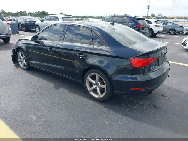 2015 AUDI A3 WAUACGFF4F1012782 Photo 2