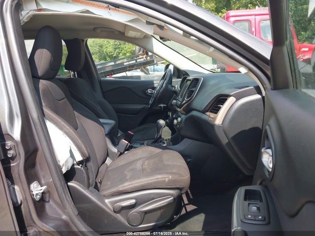 2016 JEEP CHEROKEE 1C4PJLCB4GW273945 Photo 4