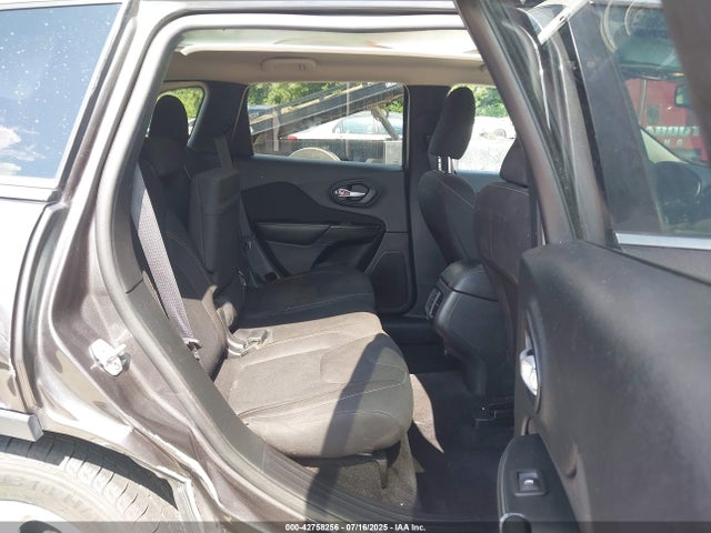 2016 JEEP CHEROKEE 1C4PJLCB4GW273945 Photo 7