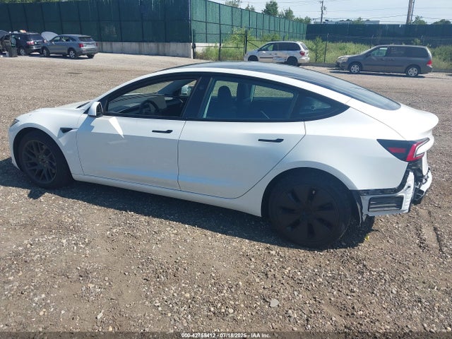 2024 TESLA MODEL 3 5YJ3E1EB9RF771683 Photo 2