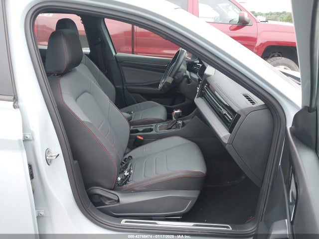 3VW2T7BU9SM018681 Volkswagen tsi