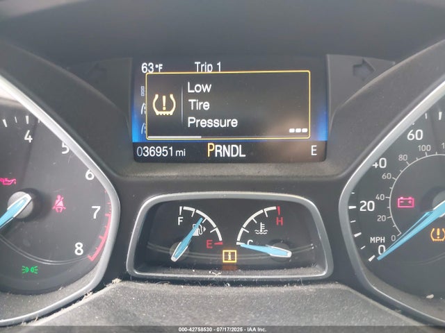 1FADP3F2XGL282170 Ford 2016