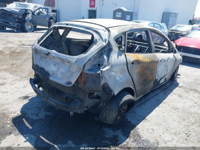 Ford 2015 2015 3FADP4EJ0FM181831 Image 4