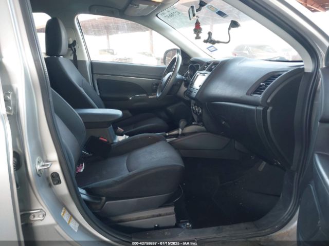 2018 MITSUBISHI OUTLANDER SPORT JA4AP3AU1JZ015259 Photo 4