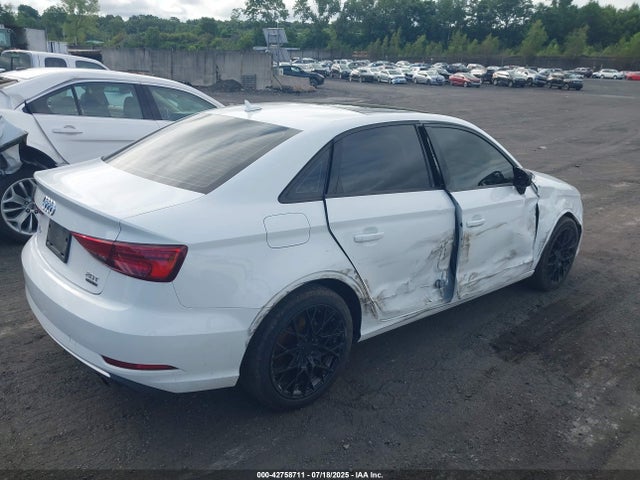 2018 AUDI A3 WAUB8GFF4J1071801 Photo 3