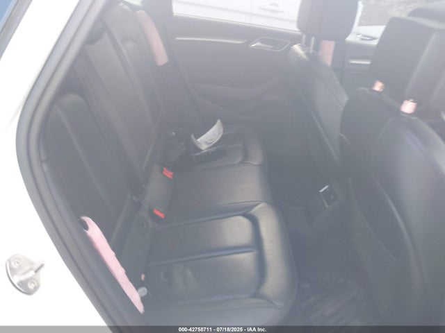 2018 AUDI A3 WAUB8GFF4J1071801 Photo 7