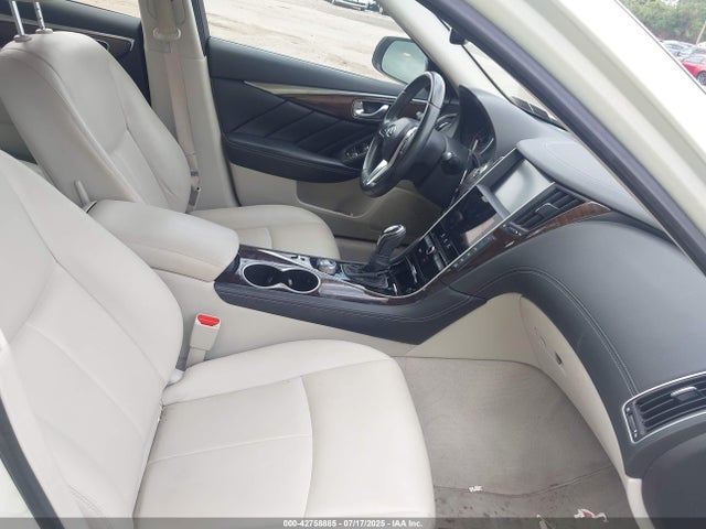 JN1EV7AR7JM443319 Infiniti Q50