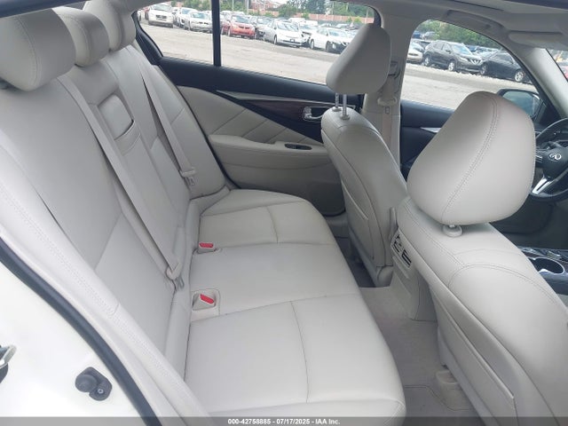 JN1EV7AR7JM443319 Infiniti Q50