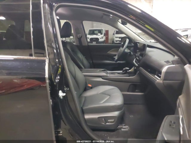 Toyota t24a-fts 2024 5TDAAAB50RS023403 Image 5