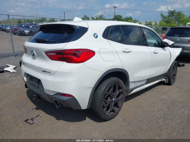 2018 BMW X2 WBXYJ5C30JEF79939 Photo 3