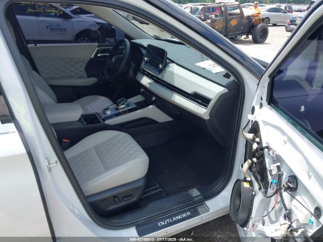 2023 MITSUBISHI OUTLANDER JA4J4VA82PZ025671 Photo 4