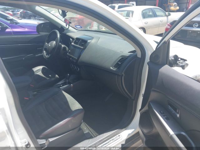 2019 MITSUBISHI OUTLANDER SPORT JA4AR4AW1KU005461 Photo 4