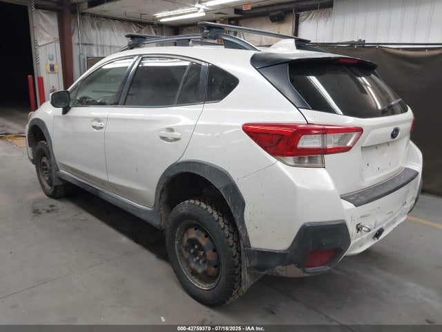 Subaru naturally aspirated 2018 JF2GTABC3J9213445 Image 3