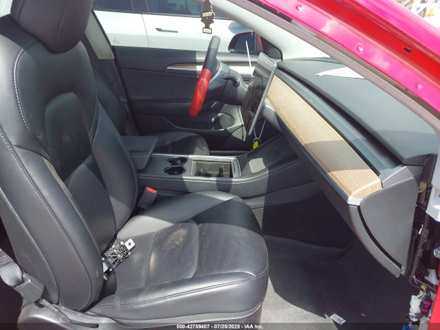 5YJ3E1EA6MF986194 Tesla 2021