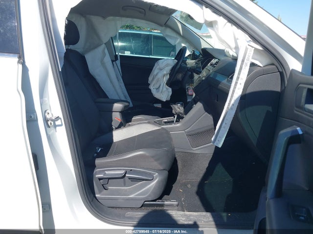 3VV3B7AX9KM045564 Volkswagen 2019