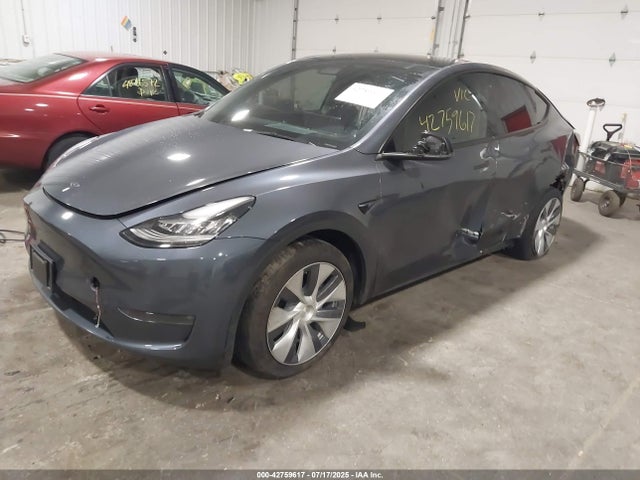 2023 TESLA MODEL Y 7SAYGDEE8PA058962 Photo 1