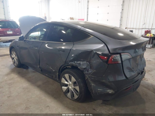 2023 TESLA MODEL Y 7SAYGDEE8PA058962 Photo 2