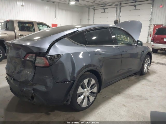 2023 TESLA MODEL Y 7SAYGDEE8PA058962 Photo 3