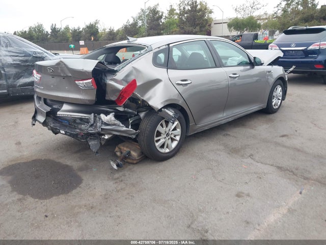 2018 KIA OPTIMA 5XXGT4L32JG220369 Photo 3