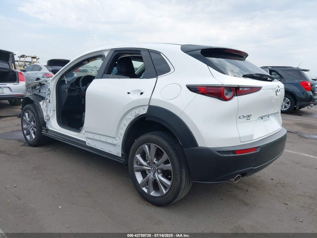 3MVDMBBL8MM210971 Mazda py
