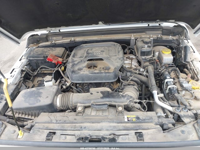 1C4HJXEN8JW261176 Jeep Wrangler