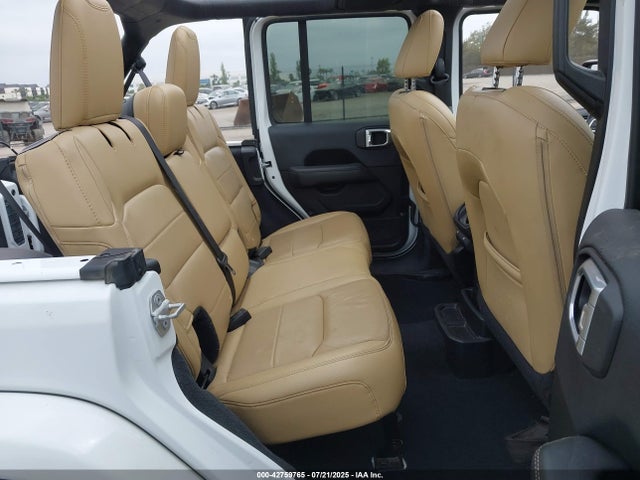 1C4HJXEN8JW261176 Jeep Wrangler