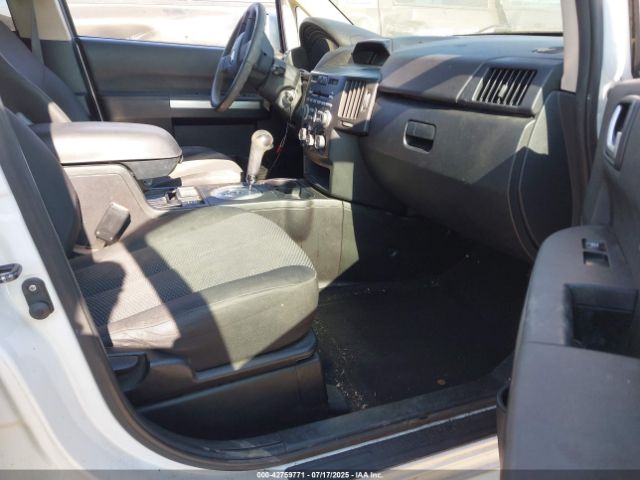 2011 MITSUBISHI ENDEAVOR 4A4JN2AS5BE028067 Photo 4