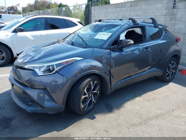 NMTKHMBX1JR049465 Toyota 3zr-fae