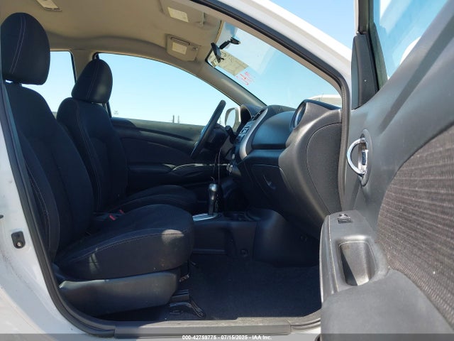 Nissan Versa 2014 3N1CN7AP9EL821663 Image 5