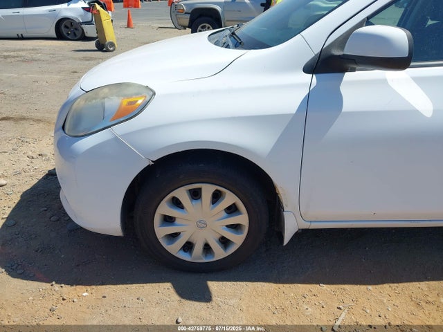 Nissan Versa 2014 3N1CN7AP9EL821663 Image 6