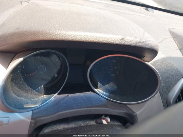 KM8JT3AF3EU801212 Hyundai gdi nu