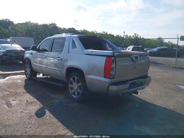 2012 CADILLAC ESCALADE EXT 3GYT4NEF8CG239155 Photo 2