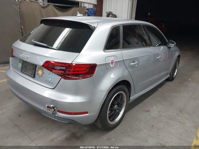 2016 AUDI A3 E-TRON WAUTPBFF7GA133968 Photo 3