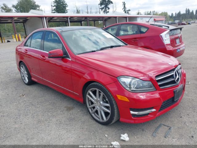 2014 MERCEDES-BENZ C 250 WDDGF4HB8EA953301