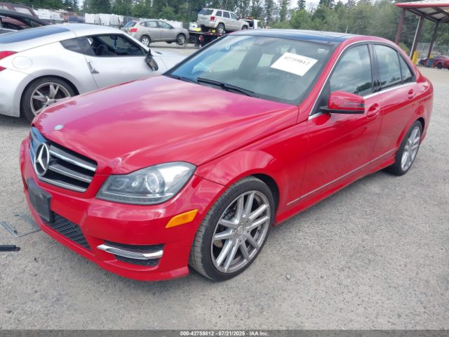2014 MERCEDES-BENZ C 250 WDDGF4HB8EA953301 Photo 1