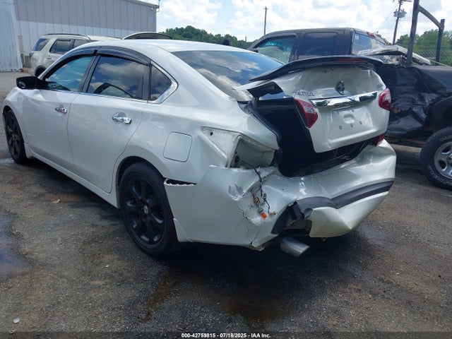 1N4AL3AP4HN360305 Nissan 2017