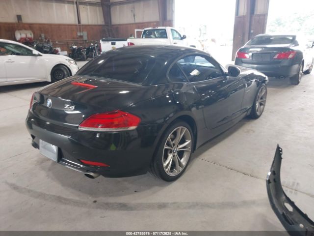 2014 BMW Z4 WBALM7C59EJ798515 Photo 3