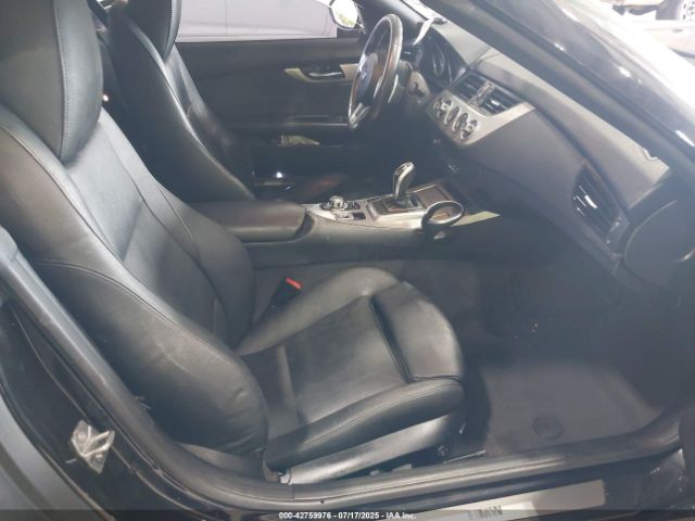 2014 BMW Z4 WBALM7C59EJ798515 Photo 4