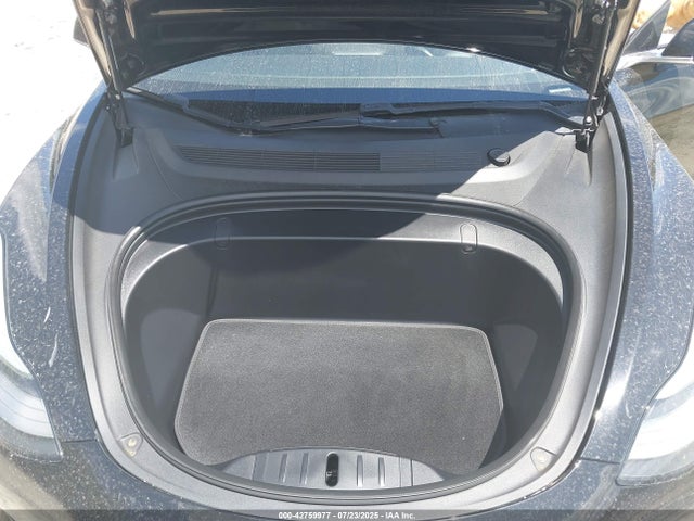 5YJ3E1EB4JF188104 Tesla MODEL 3