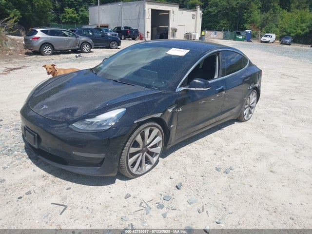 5YJ3E1EB4JF188104 Tesla MODEL 3
