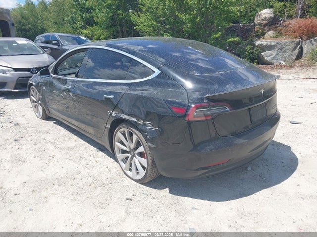 5YJ3E1EB4JF188104 Tesla MODEL 3