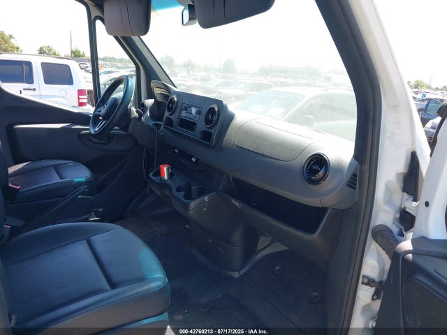 W1Y40CHY6NT090365 Mercedes-Benz m274