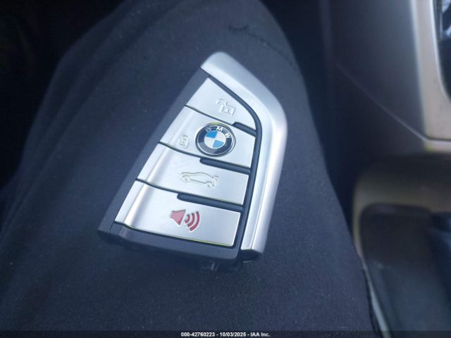 2018 BMW X3 5UXTS3C59J0Z02209 Photo 10