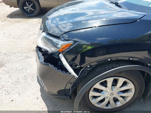 Nissan Rogue 2018 KNMAT2MT0JP545023 Image 17