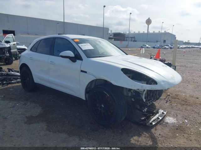 2020 PORSCHE MACAN WP1AB2A54LLB30952 Photo 0