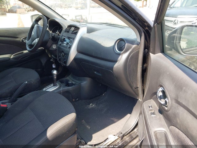 Nissan 2015 2015 3N1CN7AP4FL804402 Image 5