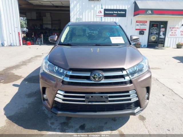2017 TOYOTA HIGHLANDER 5TDDZRFH2HS367211 Photo 5