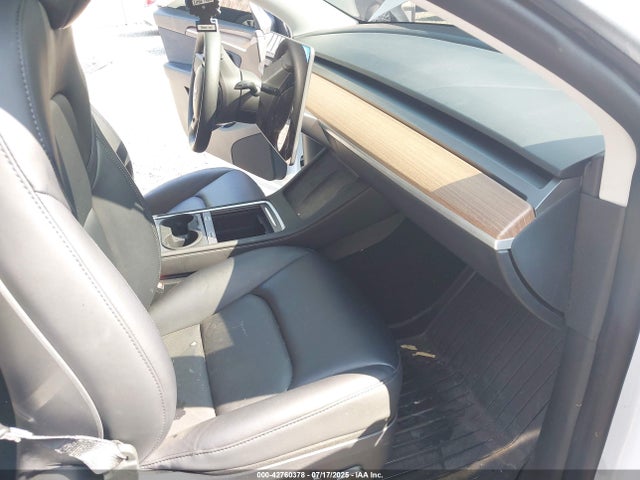 2023 TESLA MODEL Y 7SAYGDED7PF922913 Photo 4