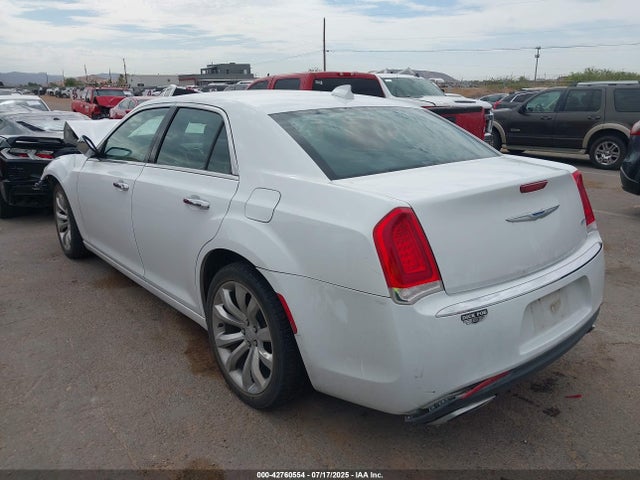 2C3CCAEG8JH137141 Chrysler 300