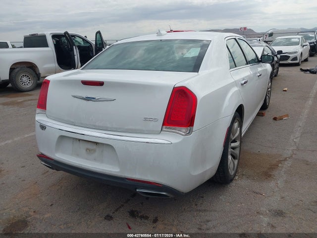 2C3CCAEG8JH137141 Chrysler 300